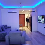 Alhambra Avenue Apartment